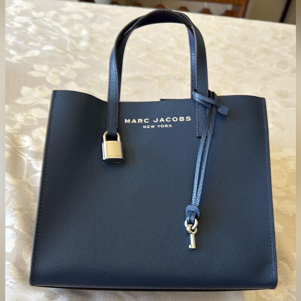 Marc Jacobs azure blue leather bag
